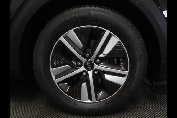 Kia Niro 1.6 GDi Hybrid DynamicLine CARPLAY | CAMERA | DAB | CLIMATE | PDC | LMV16 | HALFLEER | ADAPCRUISE | LED | NAVI | TREKHAAK