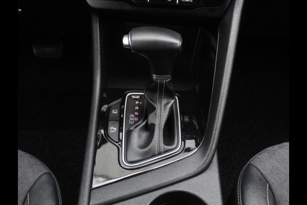 Kia Niro 1.6 GDi Hybrid DynamicLine CARPLAY | CAMERA | DAB | CLIMATE | PDC | LMV16 | HALFLEER | ADAPCRUISE | LED | NAVI | TREKHAAK