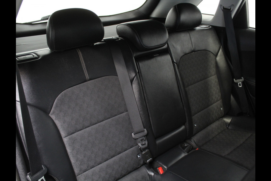 Kia Niro 1.6 GDi Hybrid DynamicLine CARPLAY | CAMERA | DAB | CLIMATE | PDC | LMV16 | HALFLEER | ADAPCRUISE | LED | NAVI | TREKHAAK