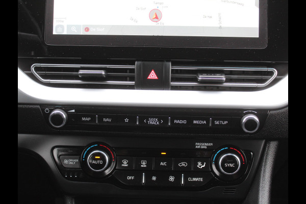 Kia Niro 1.6 GDi Hybrid DynamicLine CARPLAY | CAMERA | DAB | CLIMATE | PDC | LMV16 | HALFLEER | ADAPCRUISE | LED | NAVI | TREKHAAK