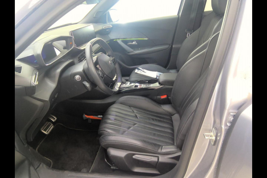 Peugeot e-2008 EV GT Pack 50 kWh | 25.500 KM | SOH 92% | Panorama dak |