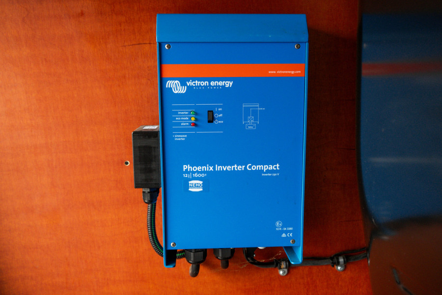 Ford Transit Connect 1.5 EcoBlue | Cruise | PDC | Airco | Victron Omvormer | Trekhaak