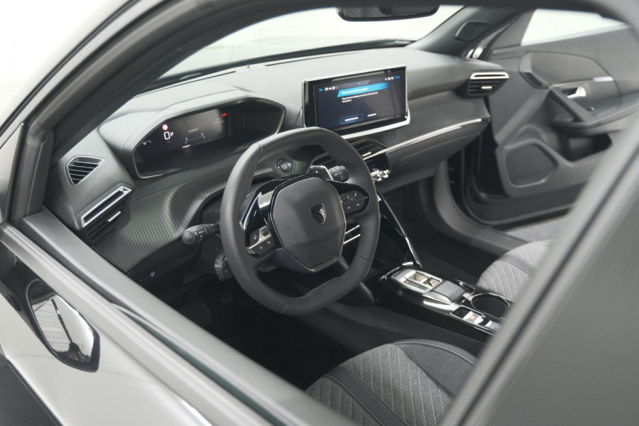 Peugeot 2008 1.2 Hybrid 145 Allure | 360 Camera | Adaptieve Cruise Control | Dodehoekdetectie | Apple Carplay