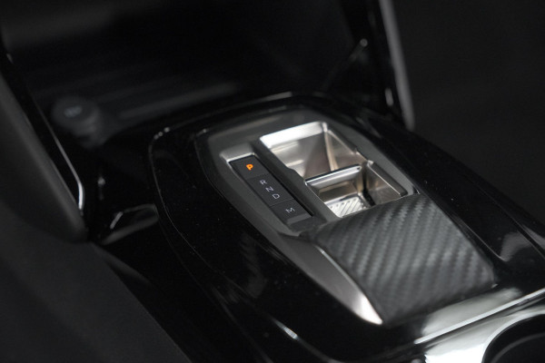 Peugeot 2008 1.2 Hybrid 145 Allure | 360 Camera | Adaptieve Cruise Control | Dodehoekdetectie | Apple Carplay