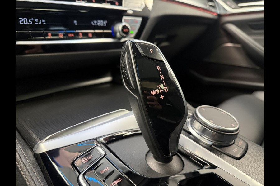 BMW 5 Serie Touring 530e xDrive Business Edition Plus M Sport ACC Co-Pilot Panoramadak