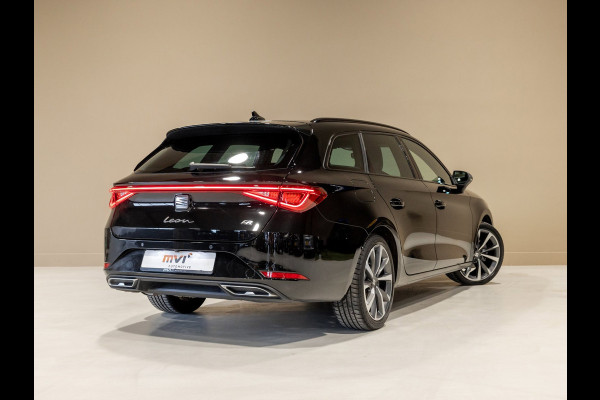 Seat Leon Sportstourer 1.5 TSI FR / 150pk / Stoel en stuur verwaming / Achteruitrij camera /