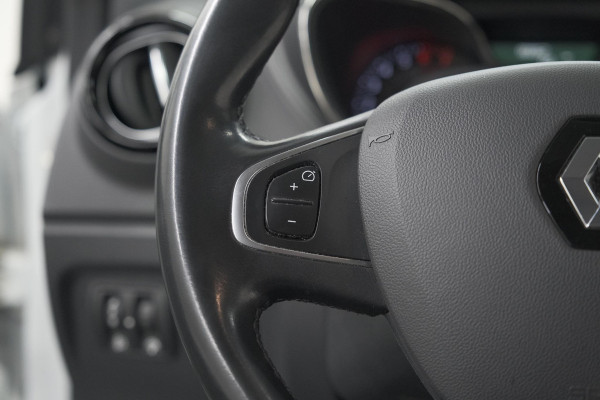 Renault Captur TCe 150 EDC Intens | Trekhaak | Camera | Dodehoekdetectie | Navigatie