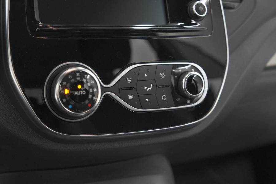 Renault Captur TCe 150 EDC Intens | Trekhaak | Camera | Dodehoekdetectie | Navigatie