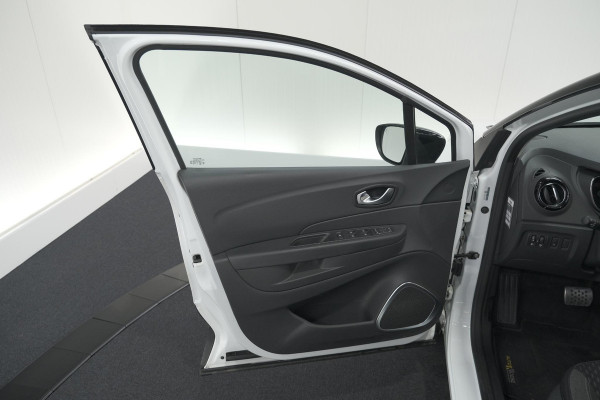 Renault Captur TCe 150 EDC Intens | Trekhaak | Camera | Dodehoekdetectie | Navigatie
