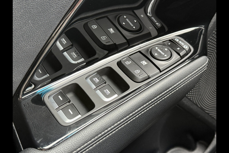 Kia Niro 1.6 GDi Hybrid DynamicLine | Camera | Apple Carplay | Climate Control