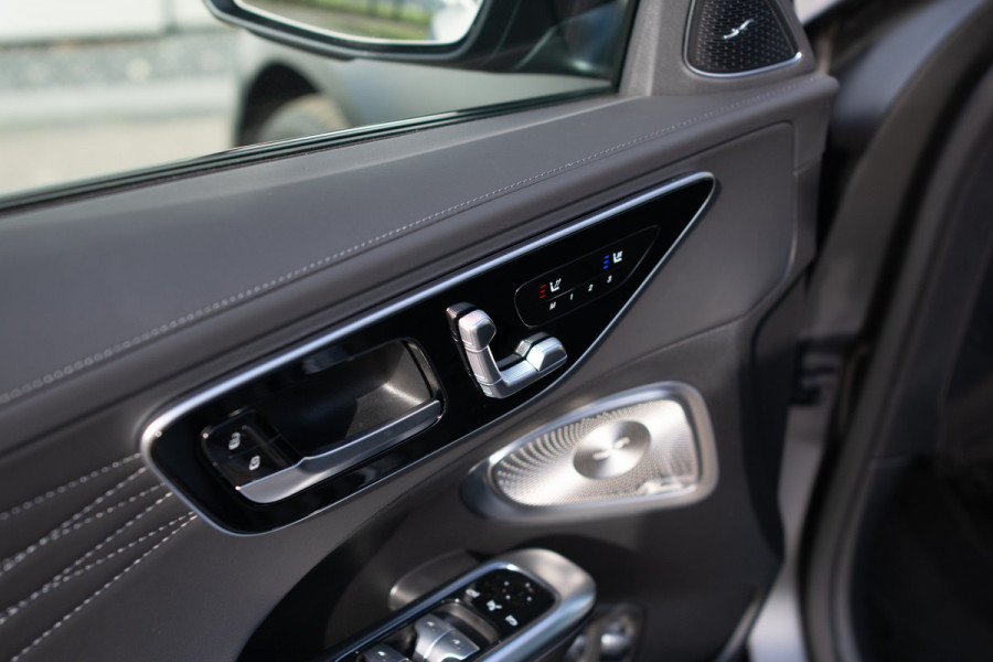 Mercedes-Benz C-Klasse 300 e AMG Magno|Nappa|Night|Rij-assistentie Plus|Keyless-Go|Stoelkoeling|Pano|360°|Burmester|19''