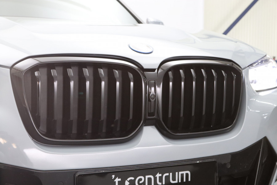 BMW X3 xDrive30e 293 High Executive PHEV, Panoramadak, 360 Camera, Leder, Memory