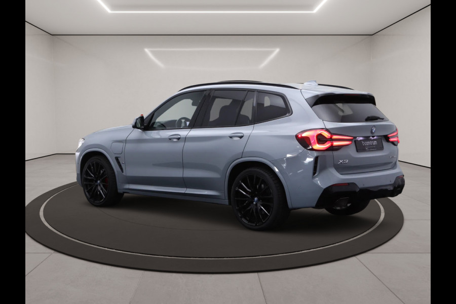 BMW X3 xDrive30e 293 High Executive PHEV, Panoramadak, 360 Camera, Leder, Memory