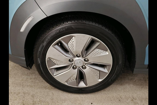 Hyundai Kona EV Comfort 64 kWh NL-AUTO | SOH 100% | NAVI