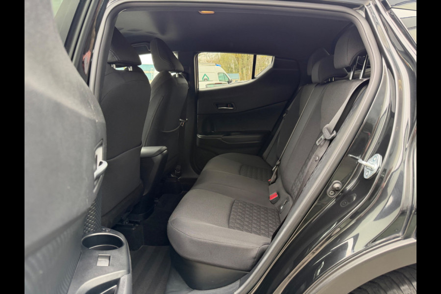 Toyota C-HR 2.0 Hybrid Business Plus, CarPlay, KeyLess, LED