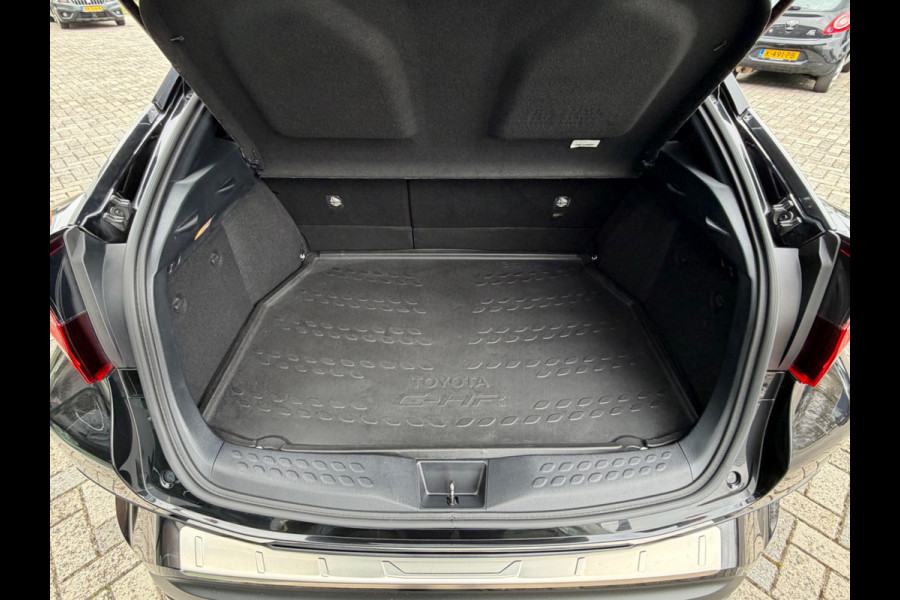 Toyota C-HR 2.0 Hybrid Business Plus, CarPlay, KeyLess, LED