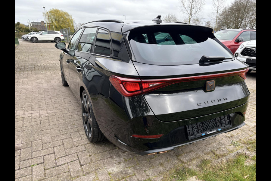 CUPRA Leon Sportstourer 1.4 e-Hybrid VZ Business 245pk | PHEV | Stoelverwarming | Camera | Adaptive cruise control