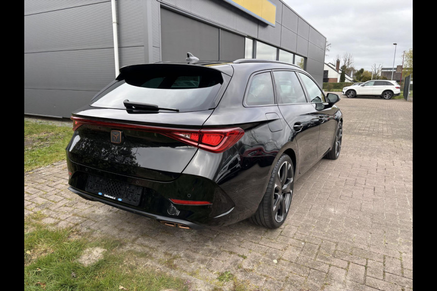 CUPRA Leon Sportstourer 1.4 e-Hybrid VZ Business 245pk | PHEV | Stoelverwarming | Camera | Adaptive cruise control