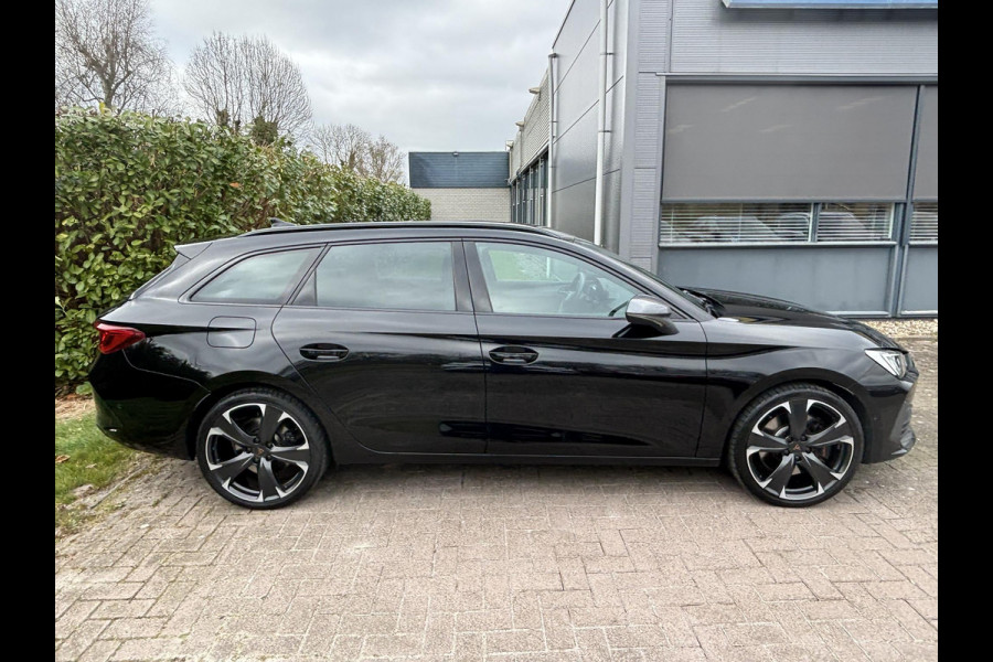 CUPRA Leon Sportstourer 1.4 e-Hybrid VZ Business 245pk | PHEV | Stoelverwarming | Camera | Adaptive cruise control