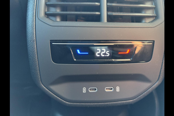 CUPRA Leon Sportstourer 1.4 e-Hybrid VZ Business 245pk | PHEV | Stoelverwarming | Camera | Adaptive cruise control