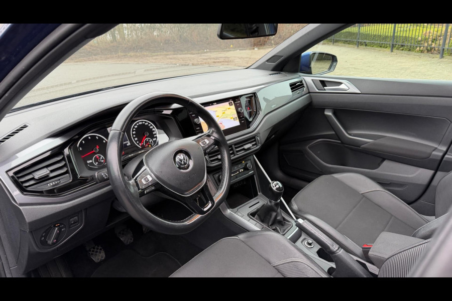 Volkswagen Polo 1.0 TSI AIRCO/ECC APPLE-CARPLAY PANORAMDAK LEER NAVI LM VELGEN