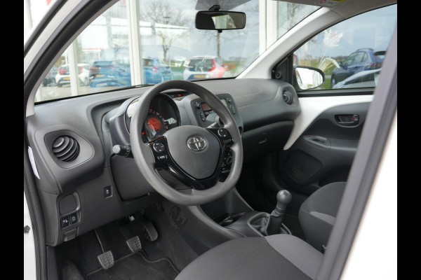 Toyota Aygo 1.0 VVT-i x-fun | Bluetooth | Airco |