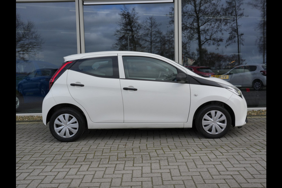 Toyota Aygo 1.0 VVT-i x-fun | Bluetooth | Airco |