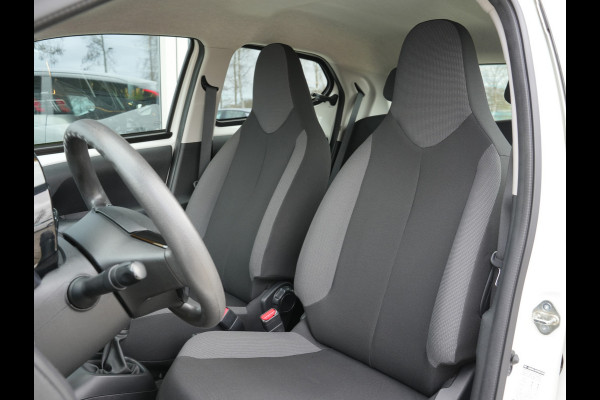 Toyota Aygo 1.0 VVT-i x-fun | Bluetooth | Airco |