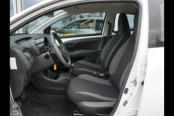 Toyota Aygo 1.0 VVT-i x-fun | Bluetooth | Airco |