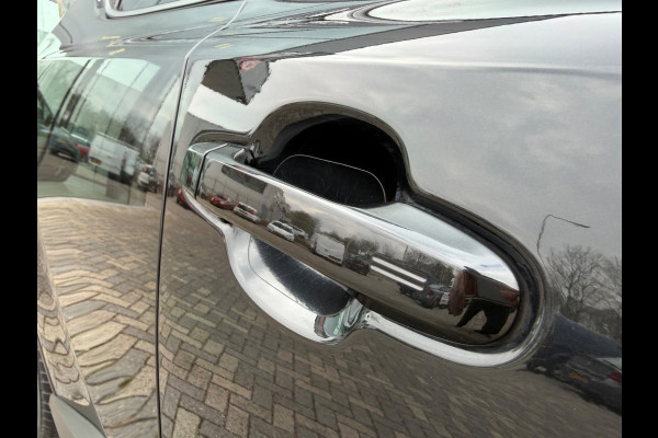 Toyota C-HR 2.0 Hybrid Business Plus, CarPlay, KeyLess, LED