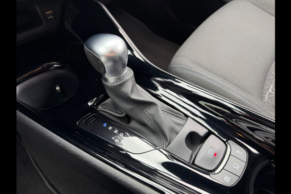 Toyota C-HR 2.0 Hybrid Business Plus, CarPlay, KeyLess, LED