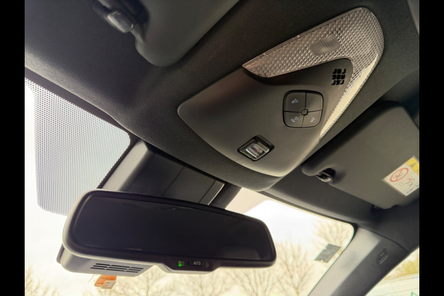 Toyota C-HR 2.0 Hybrid Business Plus, CarPlay, KeyLess, LED