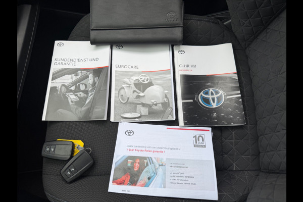 Toyota C-HR 2.0 Hybrid Business Plus, CarPlay, KeyLess, LED