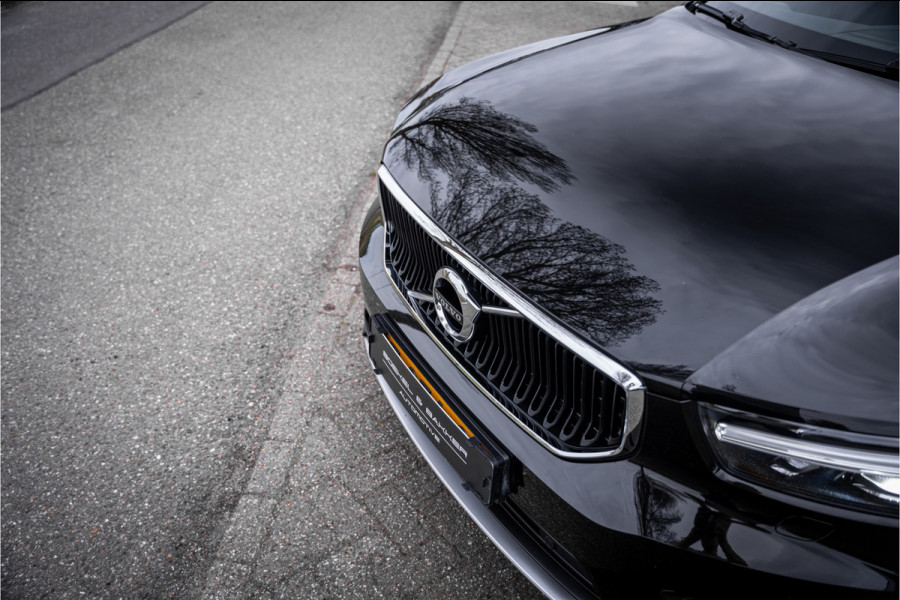 Volvo XC40 T3 Momentum Pro Automaat ** Winter-line ** Carplay **