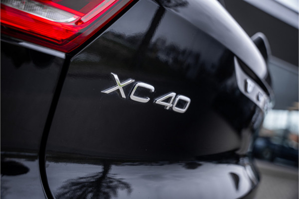 Volvo XC40 T3 Momentum Pro Automaat ** Winter-line ** Carplay **