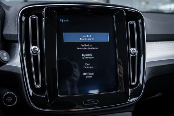 Volvo XC40 T3 Momentum Pro Automaat ** Winter-line ** Carplay **
