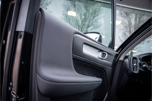 Volvo XC40 T3 Momentum Pro Automaat ** Winter-line ** Carplay **