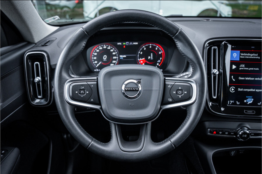Volvo XC40 T3 Momentum Pro Automaat ** Winter-line ** Carplay **