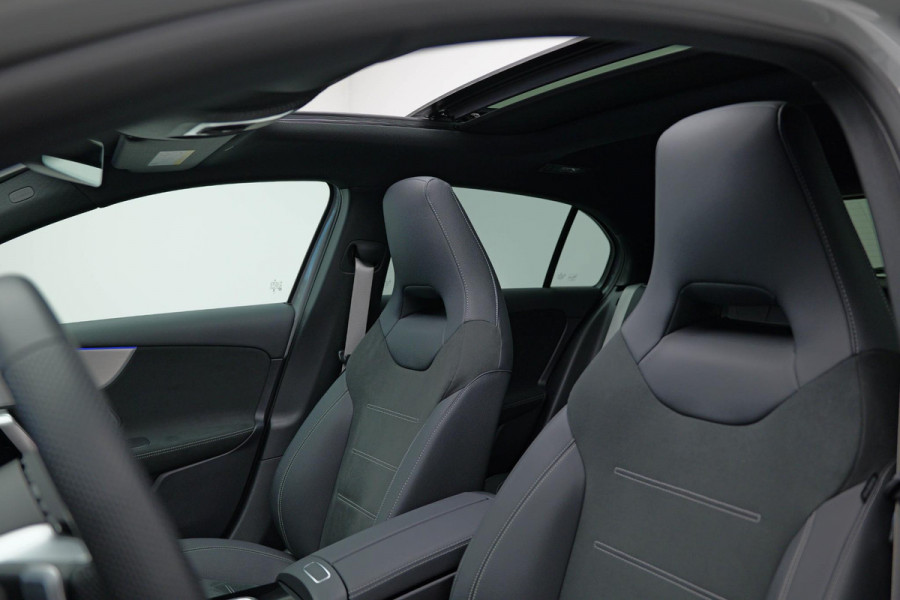 Mercedes-Benz A-Klasse 200 AMG Line |Pano|AlpineGrau|Ambient|