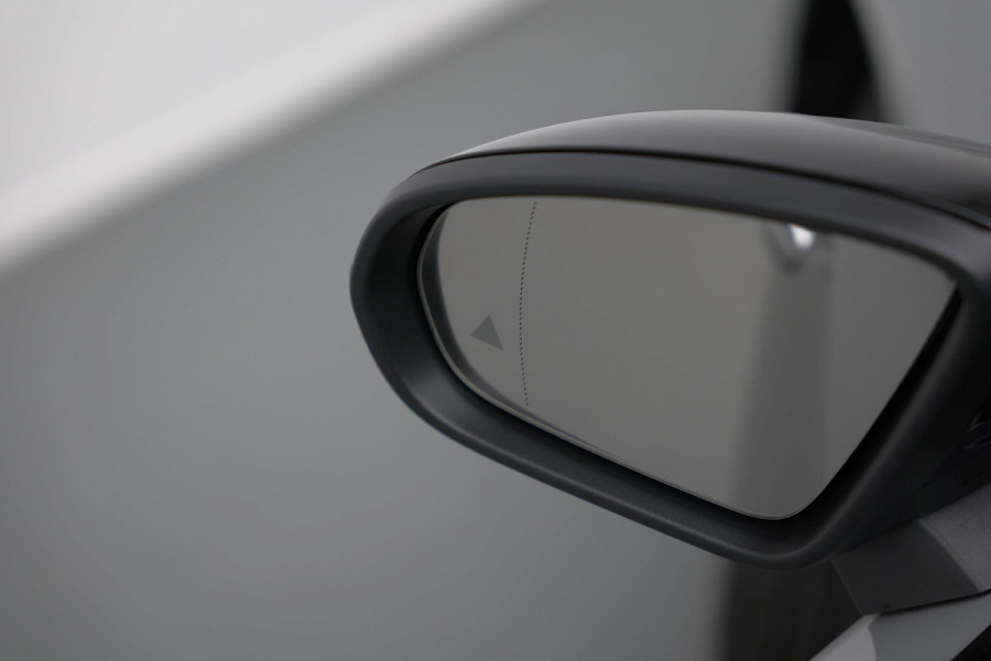 Mercedes-Benz A-Klasse 200 AMG Line |Pano|AlpineGrau|Ambient|