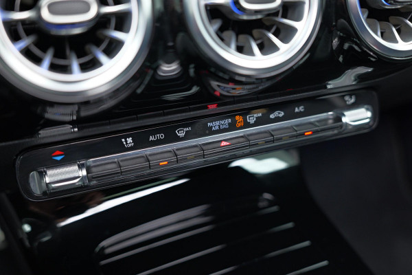 Mercedes-Benz A-Klasse 200 AMG Line |Pano|AlpineGrau|Ambient|