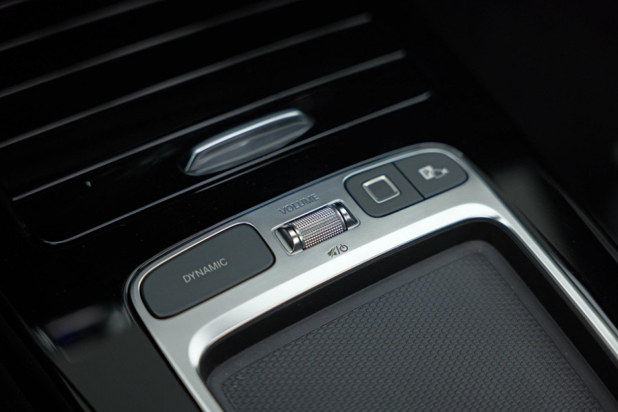 Mercedes-Benz A-Klasse 200 AMG Line |Pano|AlpineGrau|Ambient|