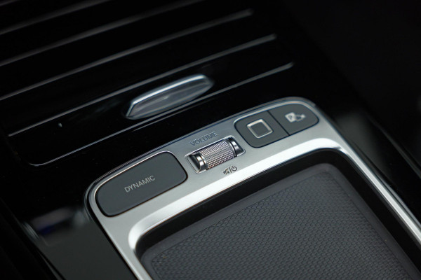 Mercedes-Benz A-Klasse 200 AMG Line |Pano|AlpineGrau|Ambient|