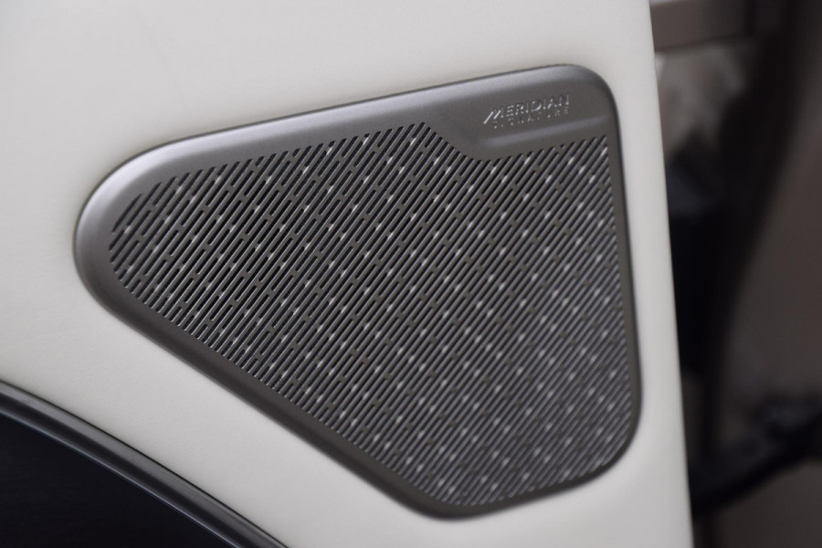 Land Rover Range Rover P550e Autobiography PHEV