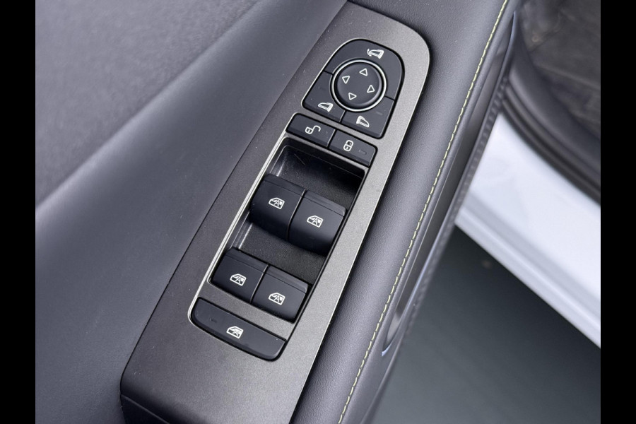 BYD ATTO 2 Boost 45 kWh VAN € 31.900,- VOOR € 27.877,- UW LENTEVOORDEELl: €4.023,-!| DIRECT LEVERBAAR | Volledige BYD Fabrieksgarantie t/m 11-2030 of 150.000 km | Stoel & Stuurverwarming | Adaptieve Cruise | 360° Camera | Panoramadak | Dodehoekassistent | Origineel NL Auto