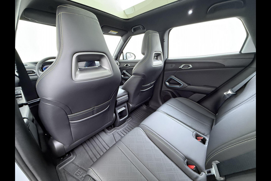 BYD ATTO 2 Boost 45 kWh VAN € 31.900,- VOOR € 27.877,- UW LENTEVOORDEELl: €4.023,-!| DIRECT LEVERBAAR | Volledige BYD Fabrieksgarantie t/m 11-2030 of 150.000 km | Stoel & Stuurverwarming | Adaptieve Cruise | 360° Camera | Panoramadak | Dodehoekassistent | Origineel NL Auto