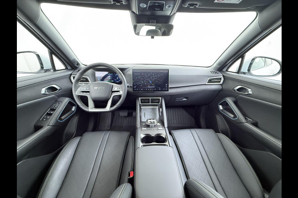 BYD ATTO 2 Boost 45 kWh VAN € 31.900,- VOOR € 27.877,- UW LENTEVOORDEELl: €4.023,-!| DIRECT LEVERBAAR | Volledige BYD Fabrieksgarantie t/m 11-2030 of 150.000 km | Stoel & Stuurverwarming | Adaptieve Cruise | 360° Camera | Panoramadak | Dodehoekassistent | Origineel NL Auto