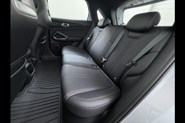 BYD ATTO 2 Boost 45 kWh VAN € 31.900,- VOOR € 27.877,- UW LENTEVOORDEELl: €4.023,-!| DIRECT LEVERBAAR | Volledige BYD Fabrieksgarantie t/m 11-2030 of 150.000 km | Stoel & Stuurverwarming | Adaptieve Cruise | 360° Camera | Panoramadak | Dodehoekassistent | Origineel NL Auto