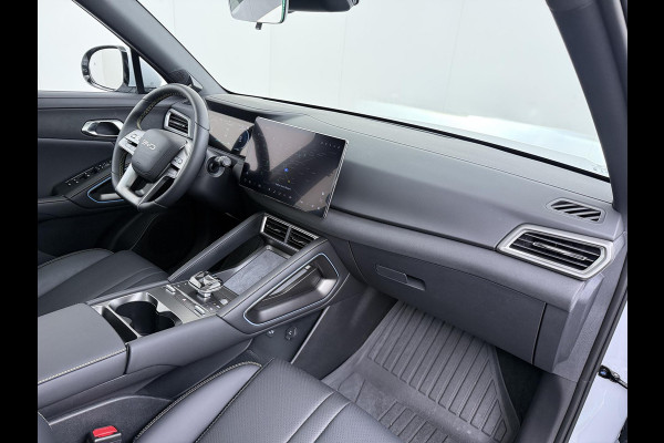 BYD ATTO 2 Boost 45 kWh VAN € 31.900,- VOOR € 27.877,- UW LENTEVOORDEELl: €4.023,-!| DIRECT LEVERBAAR | Volledige BYD Fabrieksgarantie t/m 11-2030 of 150.000 km | Stoel & Stuurverwarming | Adaptieve Cruise | 360° Camera | Panoramadak | Dodehoekassistent | Origineel NL Auto