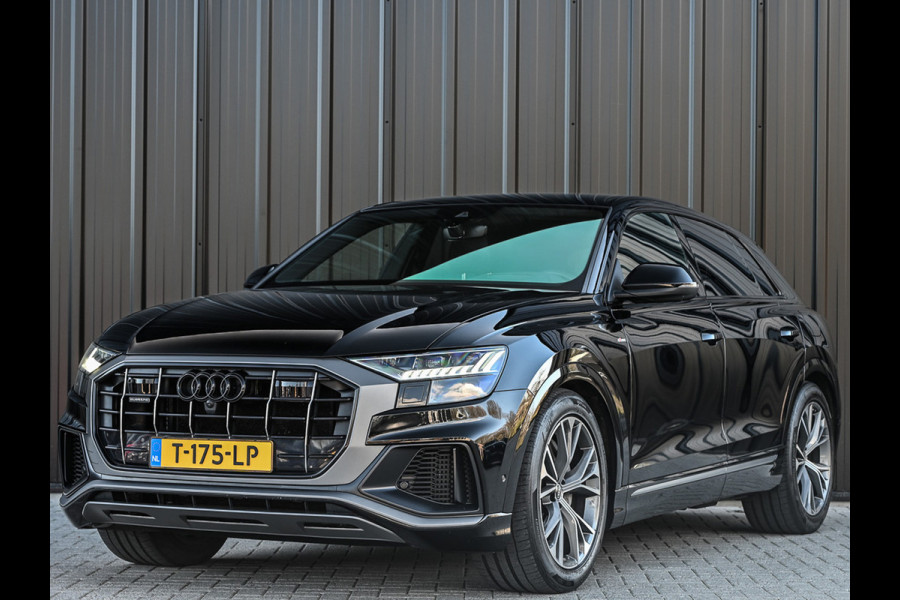 Audi Q8 55 TFSI e quattro Pro Line | Head-Up | Night vision | Luchtvering | Adaptive cruise | 360 Camera | Soft close | Keyless | Ambiance interieur | Achterbank verwarming | Trekhaak